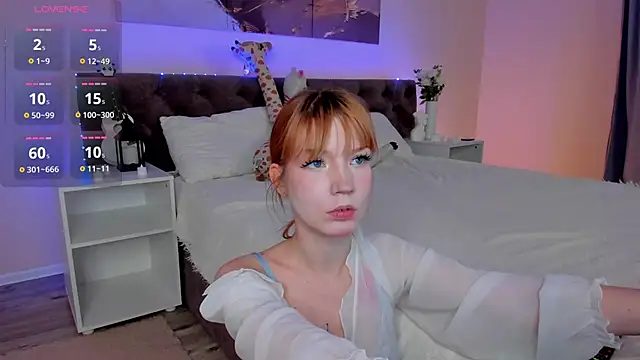 Linablueeyed online show from November 2025 09:17:02 AM