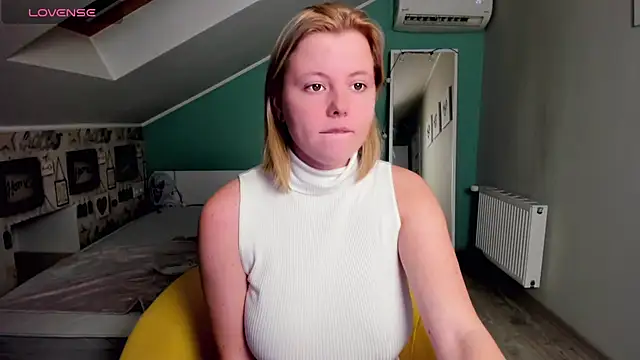 Snapshot of LillyDepp chatting on December 2024 12:26:01 AM LillyDepp online show from December 2024 12:26:01 AM