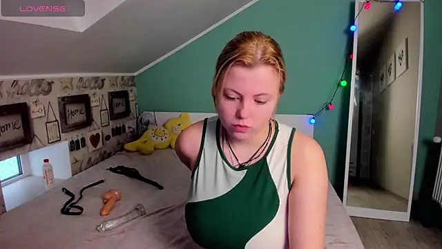 Snapshot of LillyDepp chatting on December 2024 09:28:02 AM LillyDepp online show from December 2024 09:28:02 AM