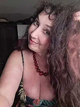 Snapshot of GypsyEsmeralda chatting on June 2026 06:28:01 PM GypsyEsmeralda online show from June 2026 06:28:01 PM