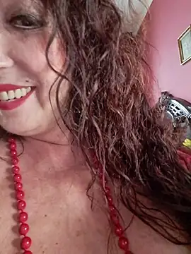 Snapshot of GypsyEsmeralda chatting on July 2026 04:04:02 AM GypsyEsmeralda online show from July 2026 04:04:02 AM