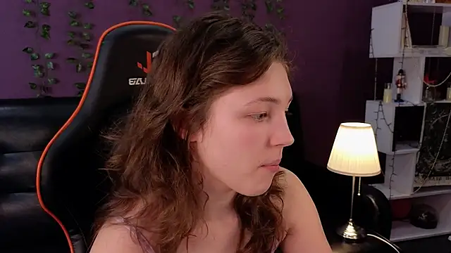 cherry lea online show from February 2025 05:16:01 PM