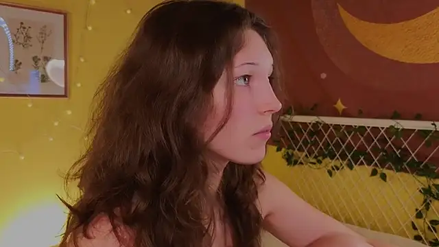 cherry lea online show from October 2025 04:30:01 PM