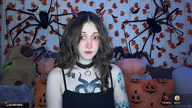 Snapshot of _Devill_Baby chatting on November 2025 07:57:01 PM Devill Baby online show from November 2025 07:57:01 PM