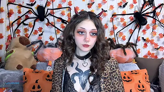 Snapshot of _Devill_Baby chatting on November 2025 06:10:01 PM Devill Baby online show from November 2025 06:10:01 PM