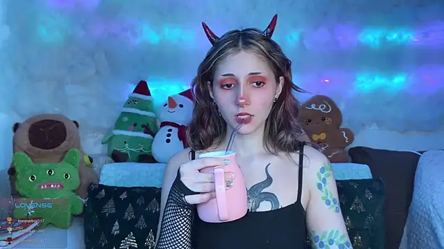 Snapshot of _Devill_Baby chatting on January 2026 07:00:01 AM Devill Baby online show from January 2026 07:00:01 AM