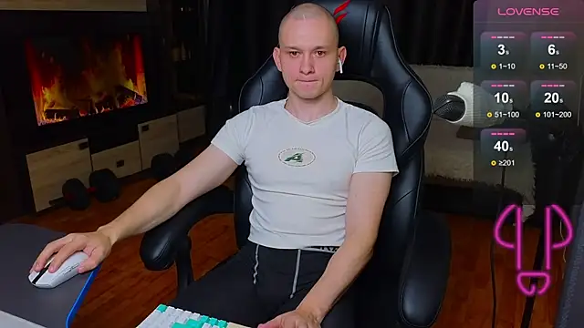 Snapshot of STRONGBEAUTY282 chatting on January 2025 04:48:01 AM STRONGBEAUTY282 online show from January 2025 04:48:01 AM