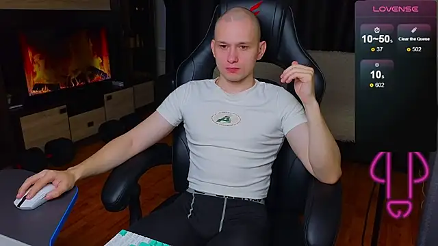 Snapshot of STRONGBEAUTY282 chatting on January 2025 03:08:02 PM STRONGBEAUTY282 online show from January 2025 03:08:02 PM