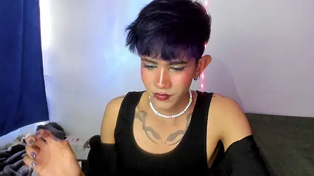 andrew uwu  online show from October 2025 07:45:02 PM