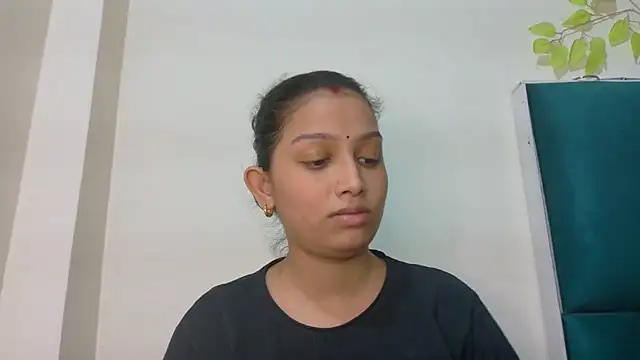 Snapshot of Aleena_Rai chatting on September 2025 05:49:01 PM Aleena Rai online show from September 2025 05:49:01 PM