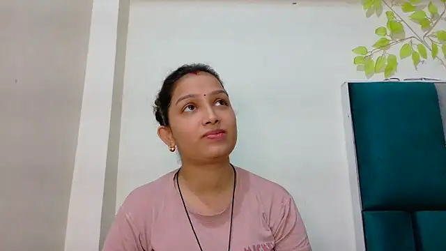 Snapshot of Aleena_Rai chatting on September 2025 06:46:02 PM Aleena Rai online show from September 2025 06:46:02 PM