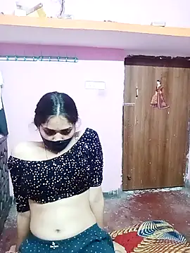 Snapshot of Cute-Simmi chatting on December 2024 06:35:01 AM Cute-Simmi online show from December 2024 06:35:01 AM