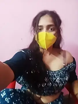 Snapshot of Cute-Simmi chatting on December 2025 05:44:02 AM Cute-Simmi online show from December 2025 05:44:02 AM