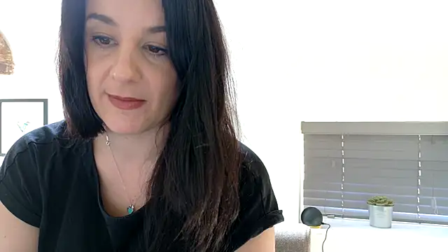 flatwhite0 online show from April 2026 12:29:02 PM