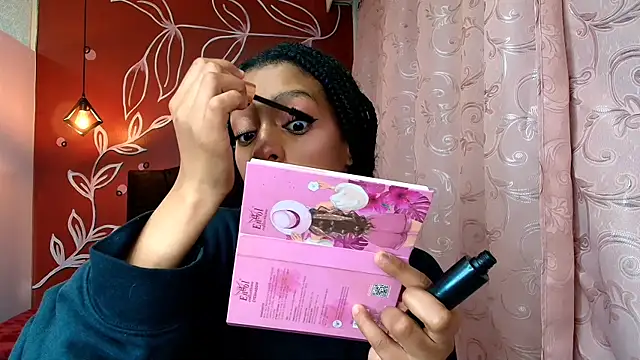 Zia Green online show from December 2024 04:59:02 AM