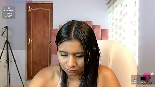 Snapshot of lou_rosse_ chatting on January 2025 05:53:01 PM lou rosse  online show from January 2025 05:53:01 PM