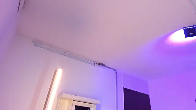 Amy Kiitty  online show from October 2025 12:45:01 PM