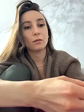 Snapshot of viviandaimond1 chatting on November 2025 03:30:02 PM viviandaimond1 online show from November 2025 03:30:02 PM