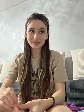 Snapshot of viviandaimond1 chatting on November 2025 07:30:01 PM viviandaimond1 online show from November 2025 07:30:01 PM