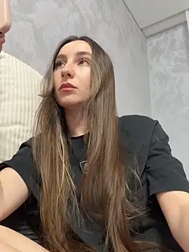 Snapshot of viviandaimond1 chatting on November 2025 07:46:02 PM viviandaimond1 online show from November 2025 07:46:02 PM