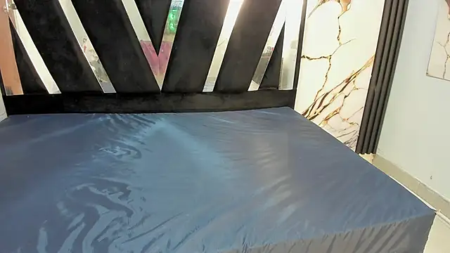 KarinaSimonz online show from November 2025 07:25:01 PM