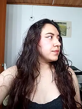 Emi chik online show from September 2025 11:21:01 AM