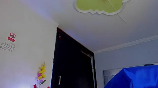 Eyleen Santos online show from March 2026 07:36:02 PM