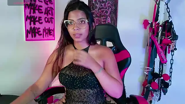 Snapshot of Megaan_Greey chatting on October 2025 11:54:02 PM Megaan Greey online show from October 2025 11:54:02 PM