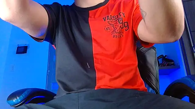 Snapshot of SexyBoy-Bigclit chatting on June 2026 09:26:01 PM SexyBoy-Bigclit online show from June 2026 09:26:01 PM