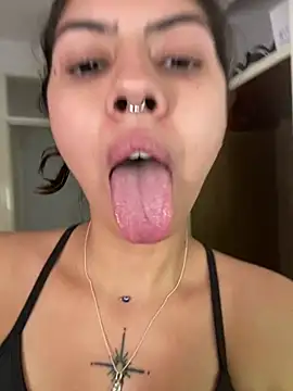 Snapshot of Argentiiniita chatting on December 2024 08:34:01 PM Argentiiniita online show from December 2024 08:34:01 PM