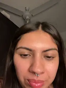 Snapshot of Argentiiniita chatting on October 2025 01:25:02 AM Argentiiniita online show from October 2025 01:25:02 AM