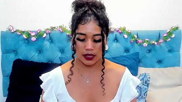 Sophie Smith69 online show from January 2025 12:19:02 PM