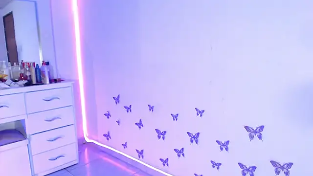 April sexycurvi online show from March 2026 07:55:02 AM