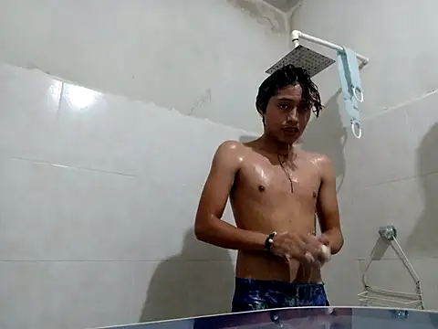 ruygw online show from December 2024 12:30:01 AM