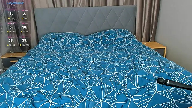 Snapshot of litle_denni chatting on March 2025 08:42:02 PM litle denni online show from March 2025 08:42:02 PM