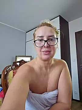 Snapshot of MariaRichi_ chatting on March 2025 07:59:01 AM MariaRichi  online show from March 2025 07:59:01 AM