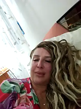 Snapshot of MariaRichi_ chatting on September 2025 07:04:02 PM MariaRichi  online show from September 2025 07:04:02 PM