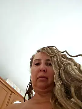 Snapshot of MariaRichi_ chatting on September 2025 08:39:01 AM MariaRichi  online show from September 2025 08:39:01 AM