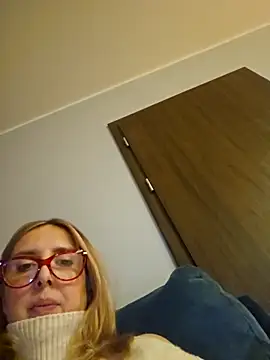 MariaRichi  online show from February 2026 07:41:01 PM