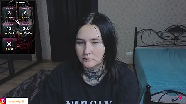 Emmybrightj  online show from November 2025 06:21:01 PM