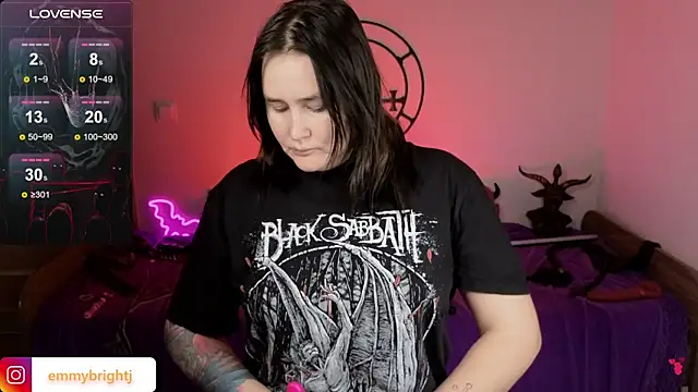 Emmybrightj  online show from December 2025 01:32:02 AM