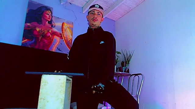 HannibalLester online show from October 2025 06:28:01 AM