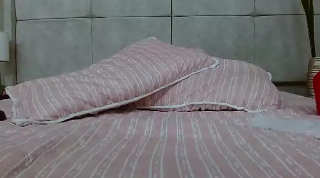 Snapshot of sweet_amalia4 chatting on March 2025 09:05:02 PM sweet amalia4 online show from March 2025 09:05:02 PM