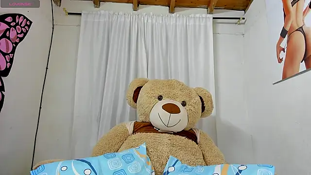 Snapshot of sweet_amalia4 chatting on September 2025 03:04:01 PM sweet amalia4 online show from September 2025 03:04:01 PM