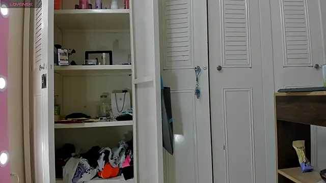 Snapshot of sweet_amalia4 chatting on October 2025 07:20:01 PM sweet amalia4 online show from October 2025 07:20:01 PM