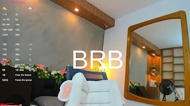 Snapshot of Hannah_williams1 chatting on December 2024 08:36:01 PM Hannah williams1 online show from December 2024 08:36:01 PM