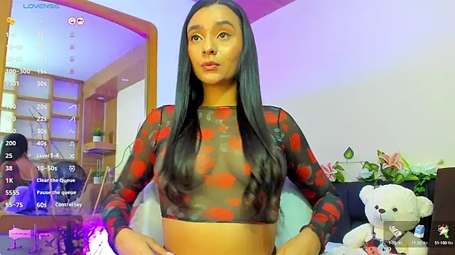 Snapshot of Hannah_williams1 chatting on January 2025 10:56:01 PM Hannah williams1 online show from January 2025 10:56:01 PM