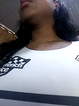 AnnieScott  online show from November 2025 07:34:01 PM