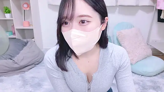 Yurie  online show from February 2025 11:07:02 AM