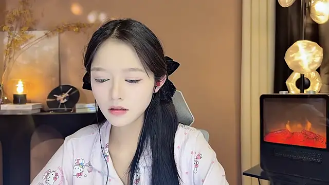 xiaodaibabyy online show from December 2024 02:19:02 PM